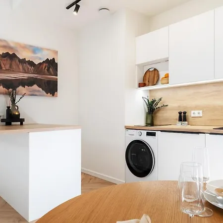 Modern & New 1br With Sofa Bed & Balcony 塔林