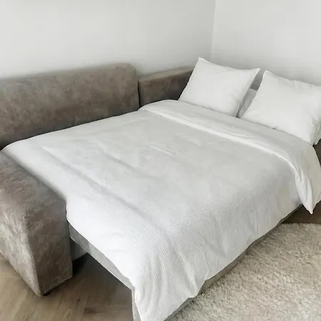 公寓 Modern & New 1br With Sofa Bed & Balcony