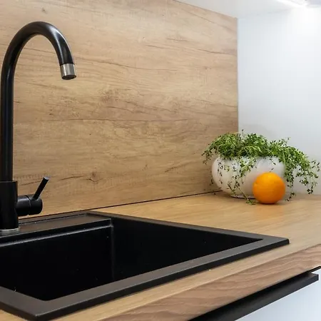 Modern & New 1br With Sofa Bed & Balcony 公寓 塔林