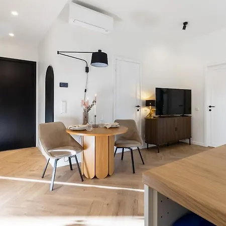公寓 Modern & New 1br With Sofa Bed & Balcony 塔林